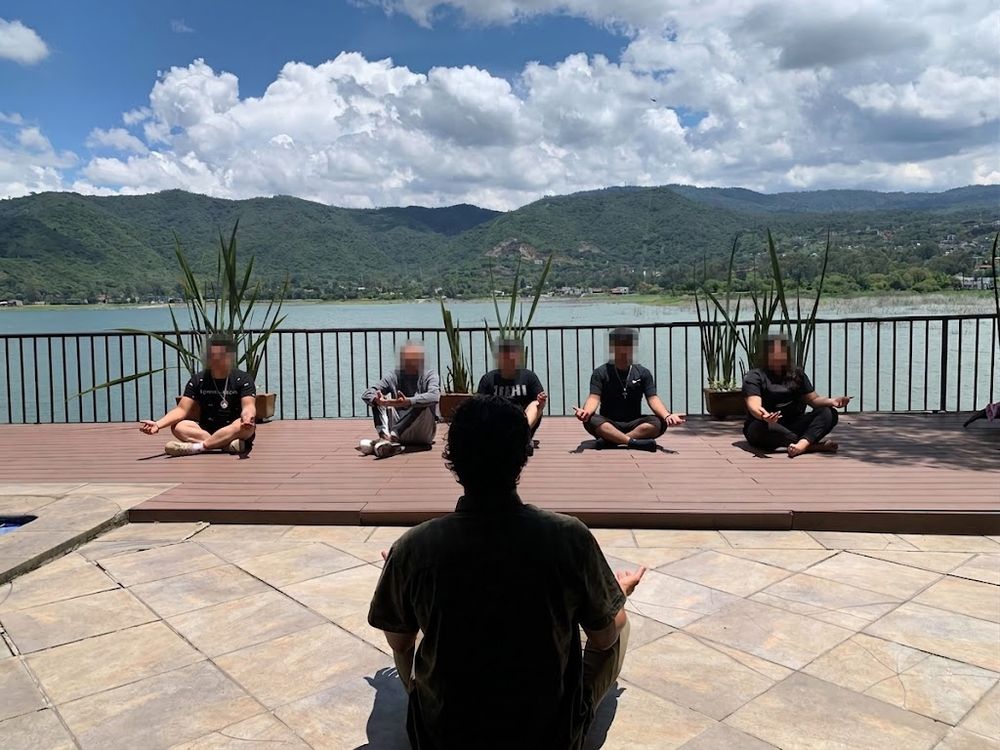 Mindfulness frente al lago